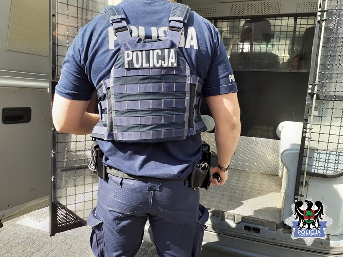 Wałbrzych: Policja zatrzymała trzech poszukiwanych w ciągu jednego dnia - Paragraf
