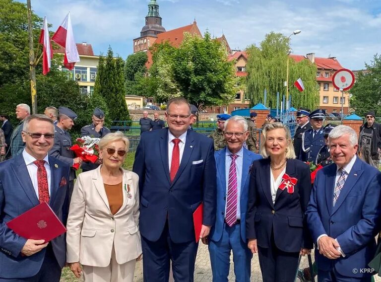 Odsłonięcie pomnika gen. Andersa w Gryficach - Paragraf