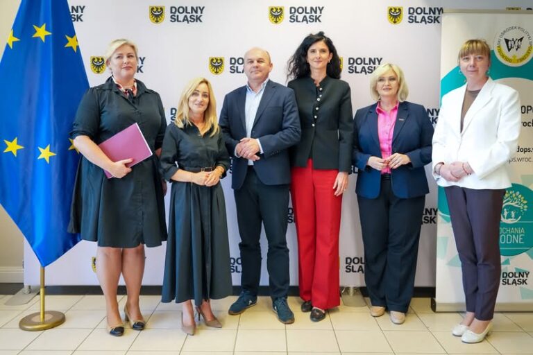 Wałbrzych: Nowa filia DOPS ułatwi adopcje na Dolnym Śląsku - Paragraf