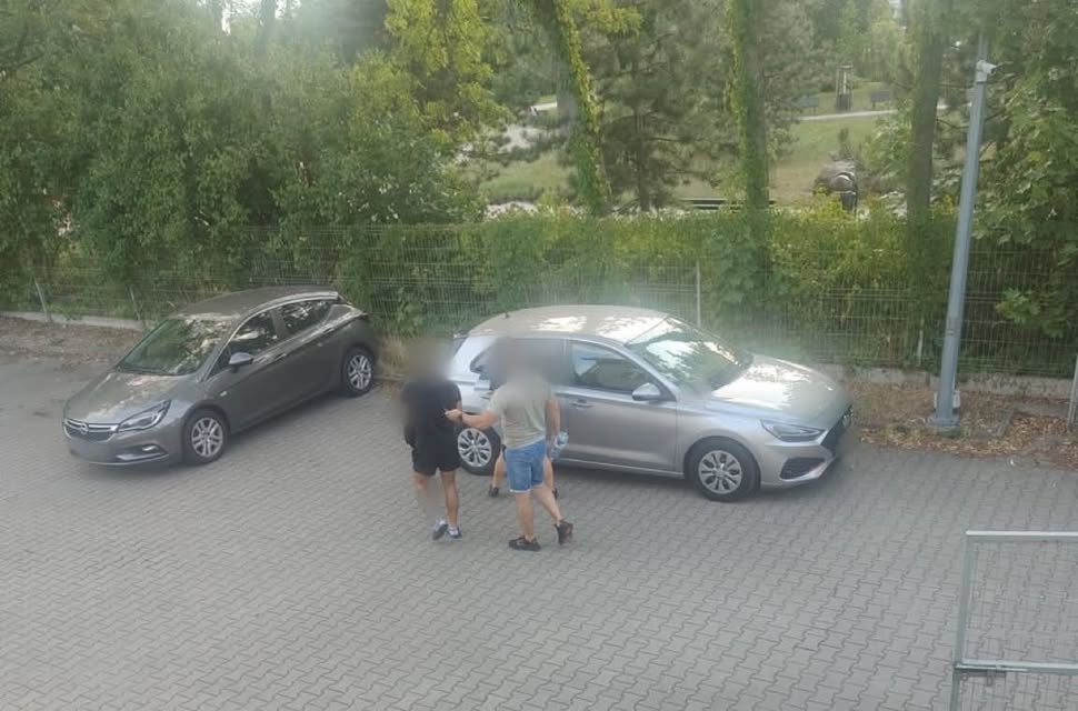 Policja zatrzymała 2 mężczyzn za pobicie we Wrocławiu - Paragraf