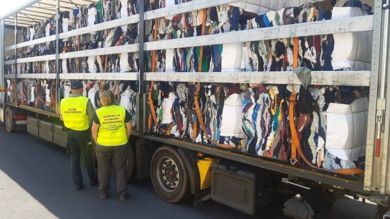 Służby zawróciły 25 ton nielegalnych odpadów na A4 - Edukacja