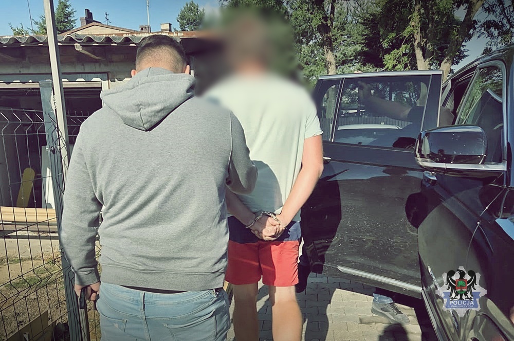 Wałbrzyscy policjanci zatrzymali poszukiwanego 35-latka - Paragraf