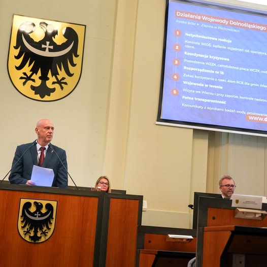Wojewoda zakazała korzystania z rzeki Bóbr - Paragraf