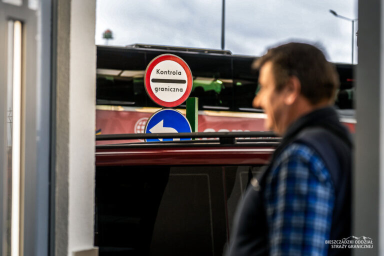 Zmienił dane, by ominąć zakaz wjazdu do strefy Schengen - Paragraf