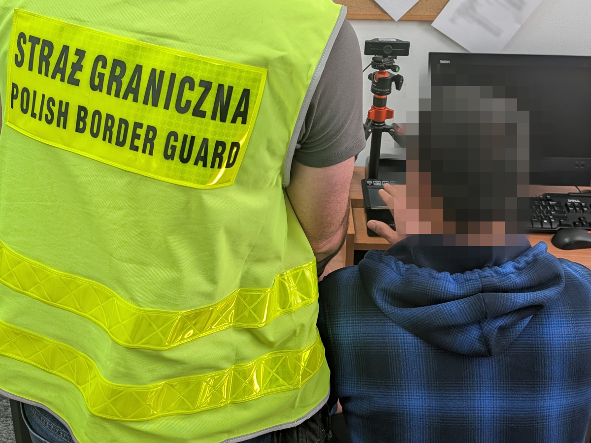 Cudzoziemcy opuścili Polskę po decyzjach służb - Paragraf