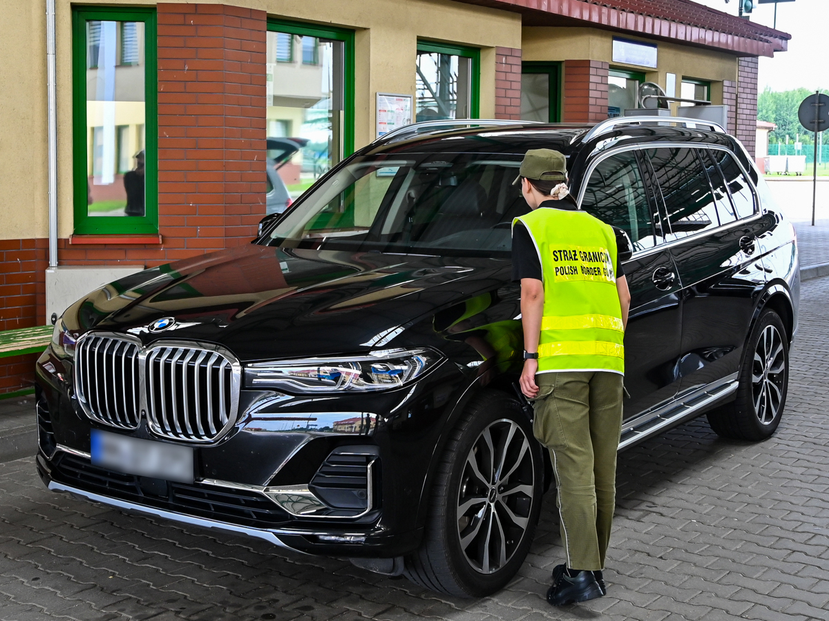 SG przejęła BMW za 280 tys. zł na granicy w Grzechotkach - Paragraf