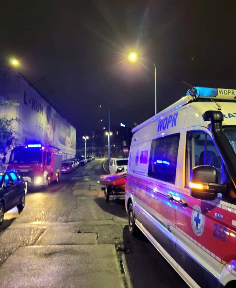 Służby walczyły z dużym skażeniem Odry we Wrocławiu - Paragraf