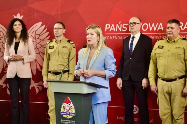 36 młodych z Dolnego Śląska nagrodzono w PSP we Wrocławiu - Paragraf