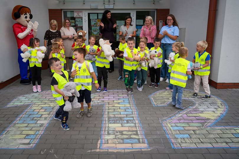 Połowa połączeń na 112 była niezasadna. Dzieci uczą się CPR - Paragraf
