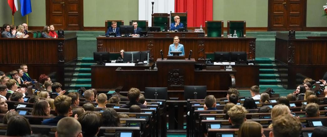 459 uczniów debatowało o hejcie i presji w Sejmie - Edukacja