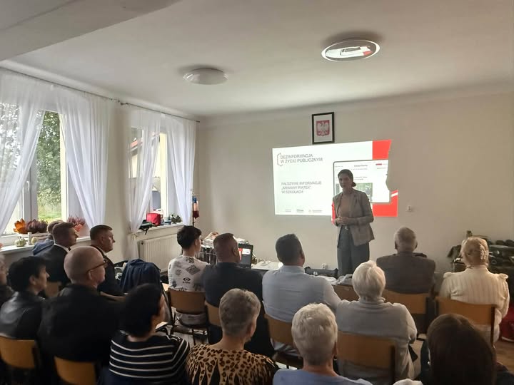Wojewoda Anna Żabska uczyła mieszkańców reagować w kryzysie - Paragraf